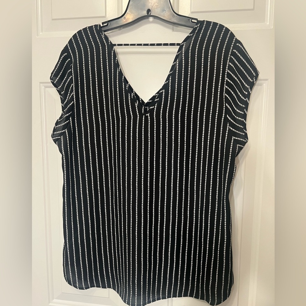 Halogen Cap Sleeve Top